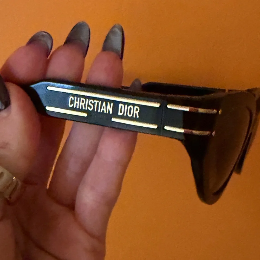 Black Dior cat Sunglasses - Picture 8 of 13